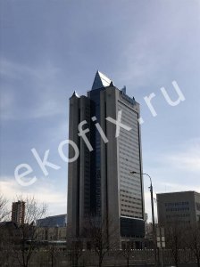 г.Москва, Здание Газпром банка, на территории главного здания Газпром